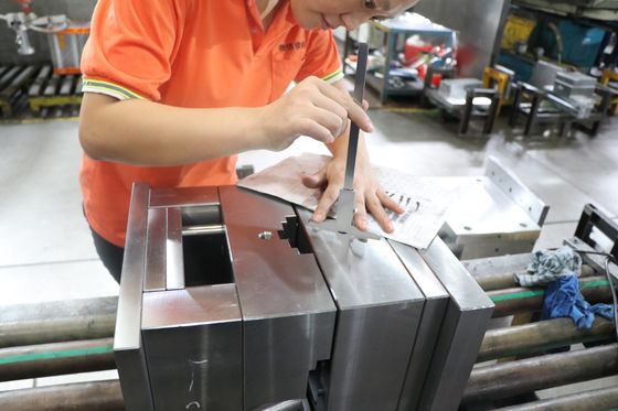 Cơ sở khuôn biểu tượng tùy chỉnh để tạo mẫu gia công CNC ISO 9001