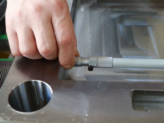 Cơ sở khuôn tùy chỉnh Thiết bị điện Cơ sở khuôn đặc biệt