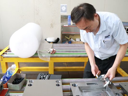 Bộ phận khuôn nhựa được thiết kế chính xác cho thiết bị y tế