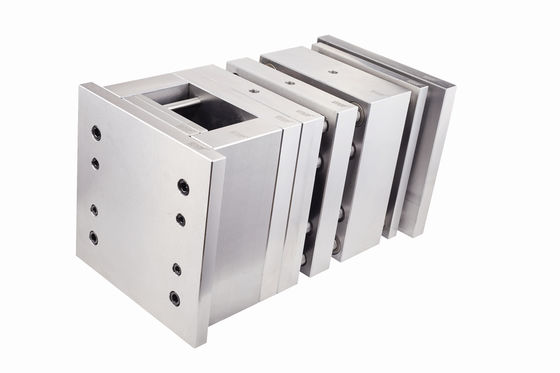Bộ phận ép nhựa bền lâu dài với gia công CNC