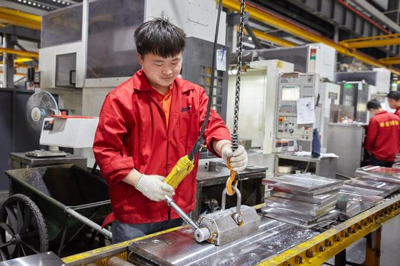 Đế khuôn có độ chính xác cao với độ thẳng đứng tốt Thiết bị nhập khẩu MAZAK 5-12 ngày giao hàng