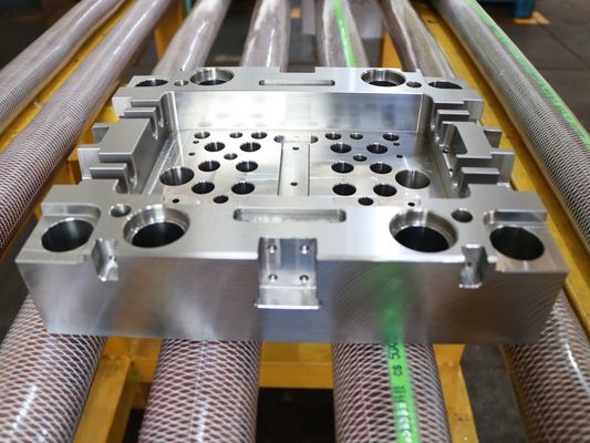 Tấm đế khuôn Okuma Spectial Vật liệu đế khuôn phun Mori Seiki